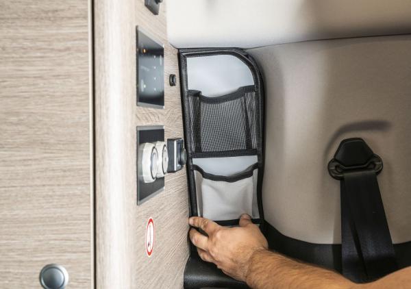 VanEquip Klettutensil kleines Fenster hinten links für Citroen Campster